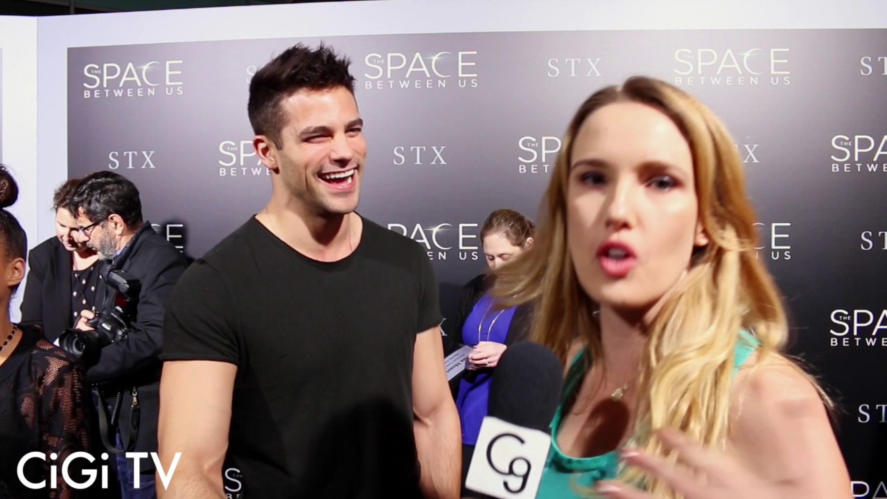 Brant Daugherty on Getting Ripped, 50 Shades, & Girls