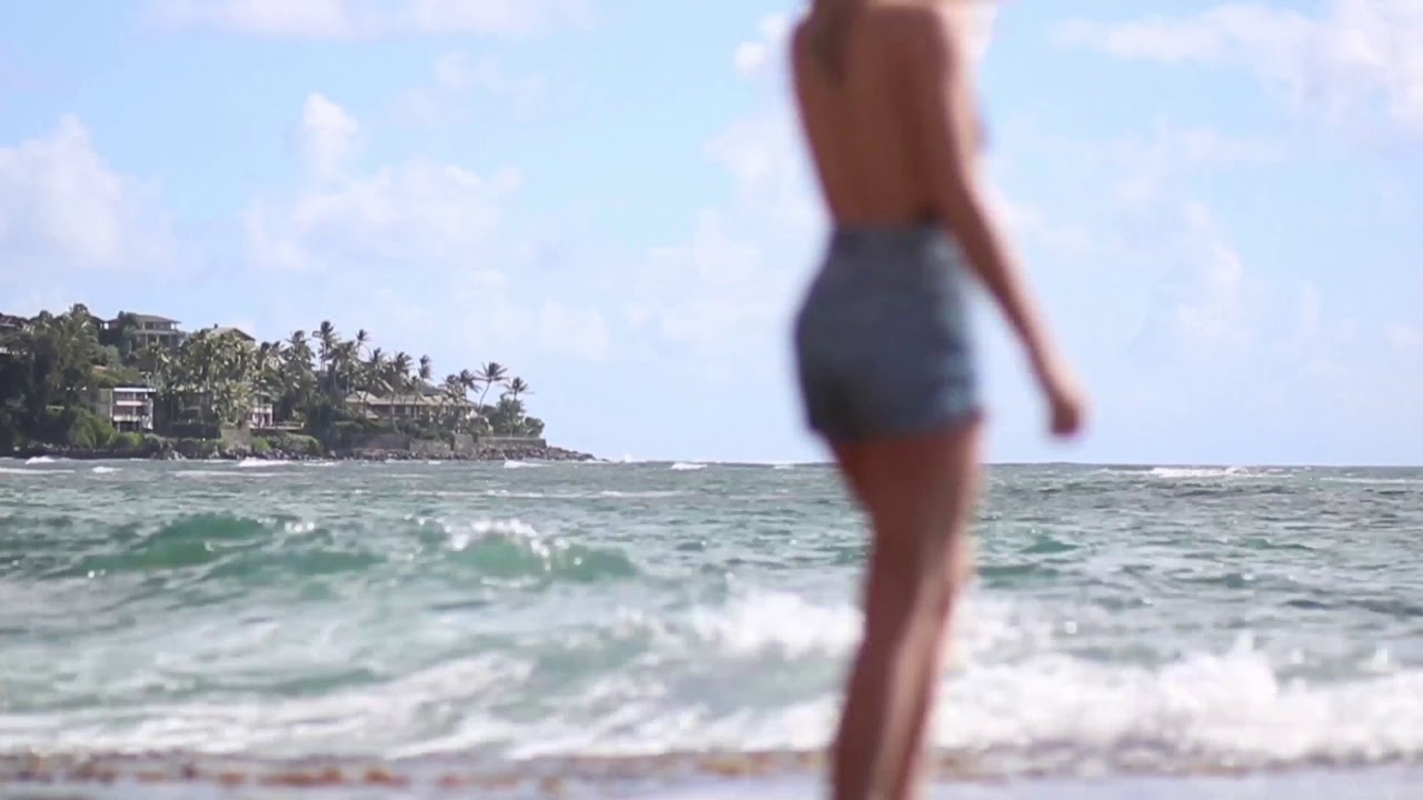 T R A V E L . V L O G S