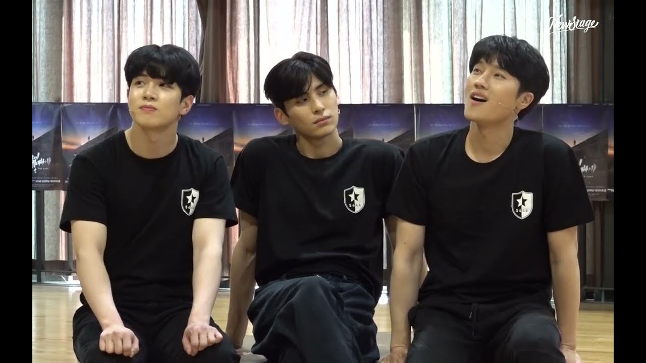 2022뮤지컬 '은밀하게 위대하게' /평범한 나라 평범한 집 평범한 나