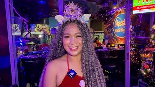 Thai Santa Wishes You A Happy New Year Holiday Girlfriend Thailand 🇹🇭