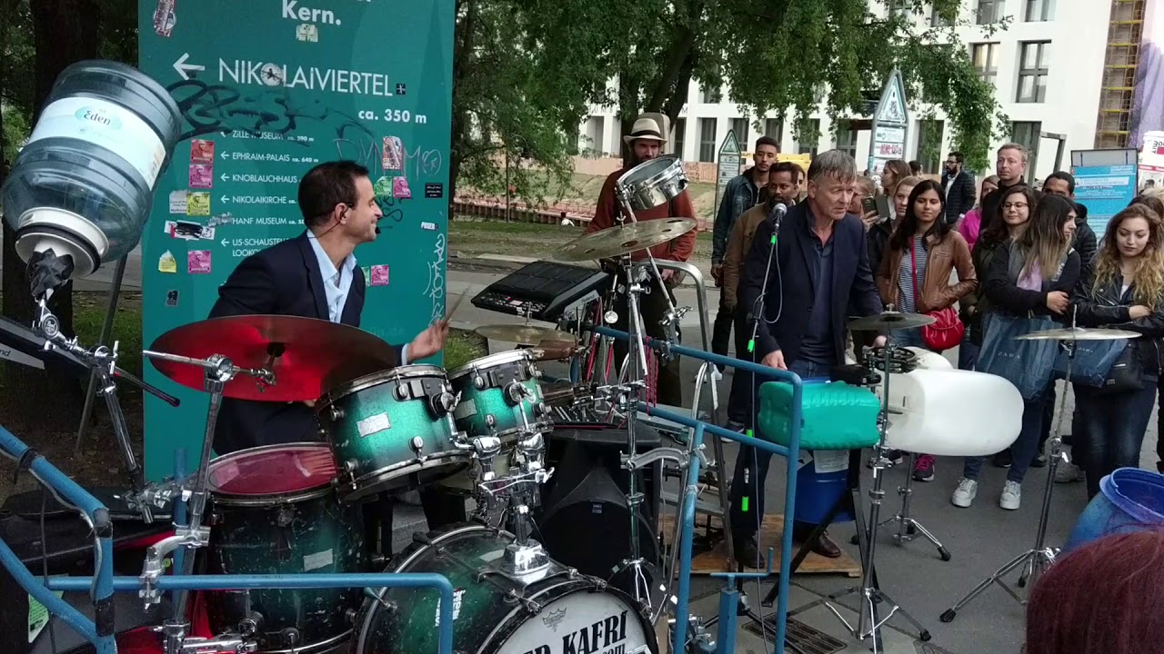уличные музыканты Берлин - Oded Kafri