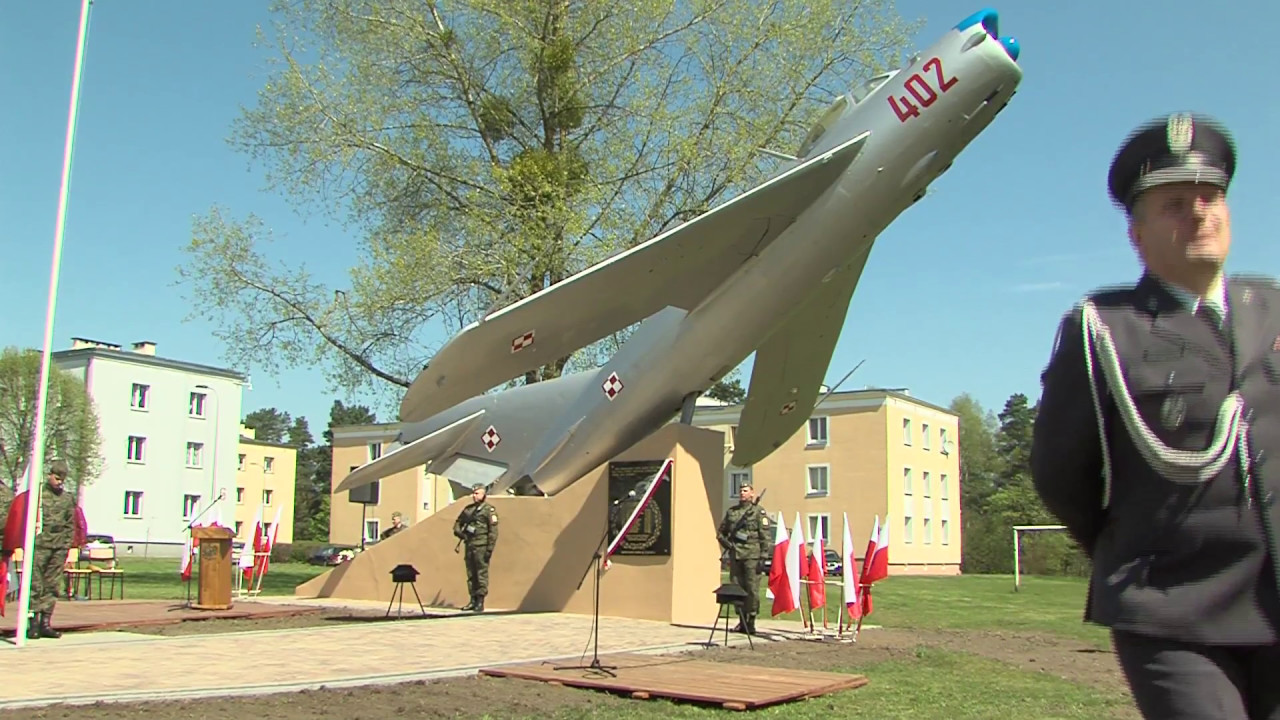 Mirosławiec: pomnik lotników