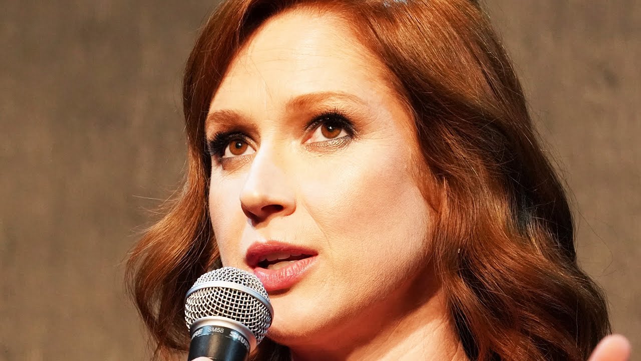 Oh great, Ellie Kemper is yet another rich white celebrity with a racist ...