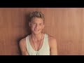 Video Pretty Brown Eyes Cody Simpson