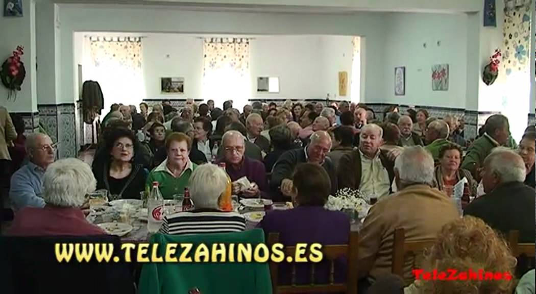 fiesta en el hogar del pensionista de Zahinos 2012 emitido en telezahinos.