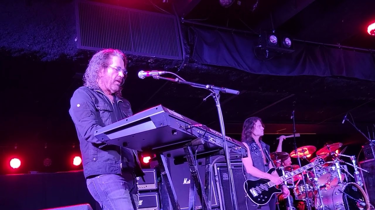 Winger Miles Away Live Medina Minnesota March 4th 2022 Kip on Keyboard