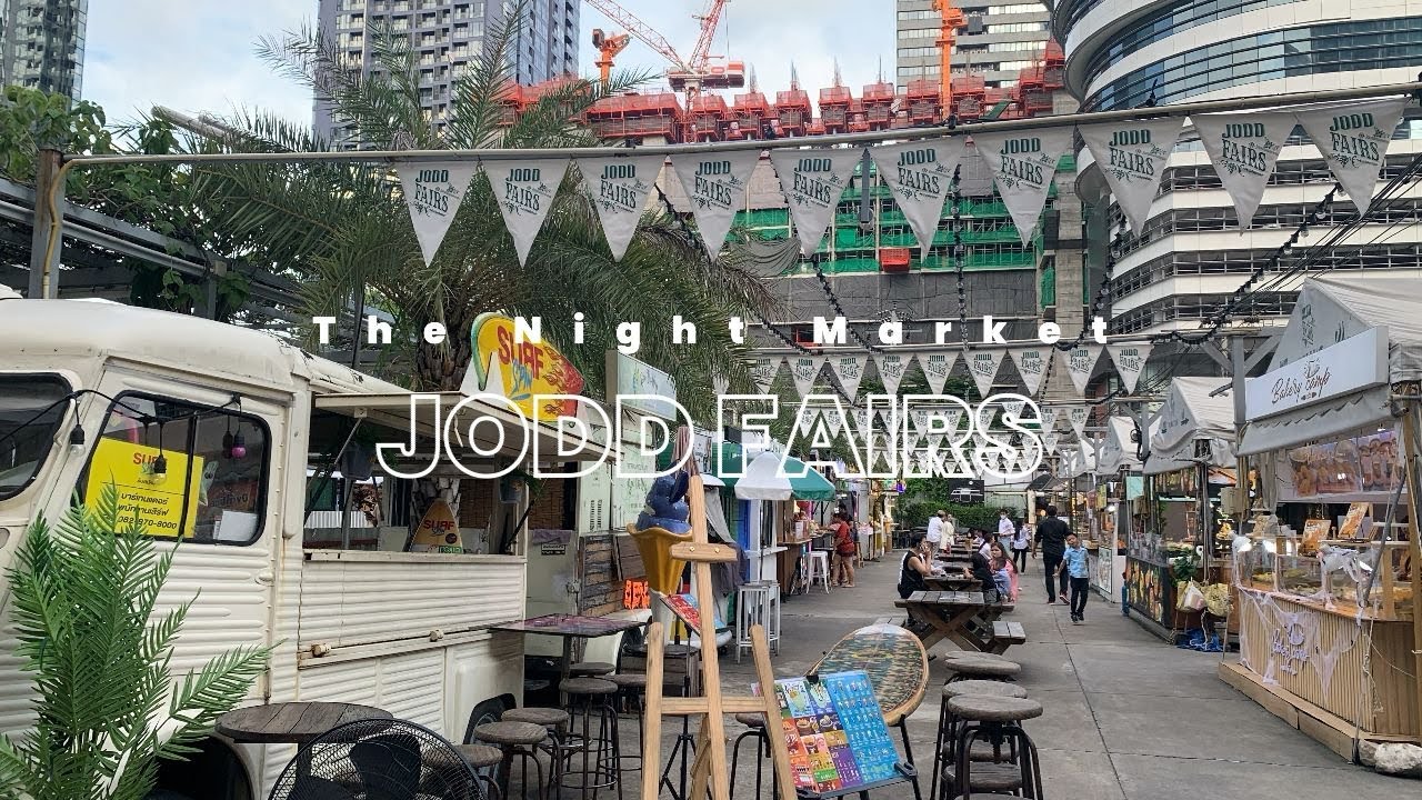 Jodd Fairs Night Market Rama 9 : Famous Night Market in Bangkok