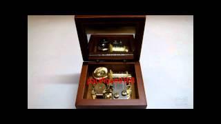 Sankyo Wooden Clockwork Music Box - Romance De L'amour