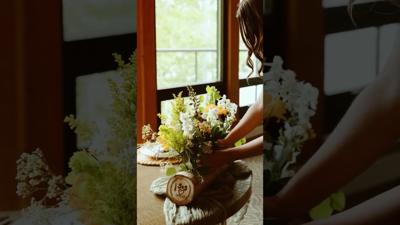 Spring weddings are HERE! 💐 Fresh blooms, longer days, and that sunshine just married feeling! Let