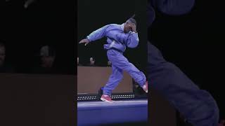 Breakdancing Battle: Watch These Dancers Show Off Amazing Moves Resimi