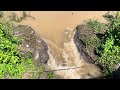 Nguy hiểm quá để đặt mùa vụ ba nước tràn đầy.