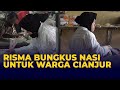 Momen Mensos Risma Bungkus Nasi untuk Warga Terdampak Gempa Cianjur