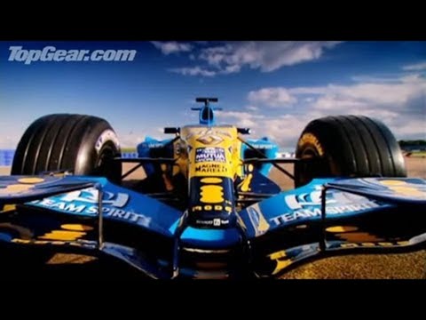 Richard Hammond drives F1 Renault R25 car at Silverstone - Top Gear - BBC Autos