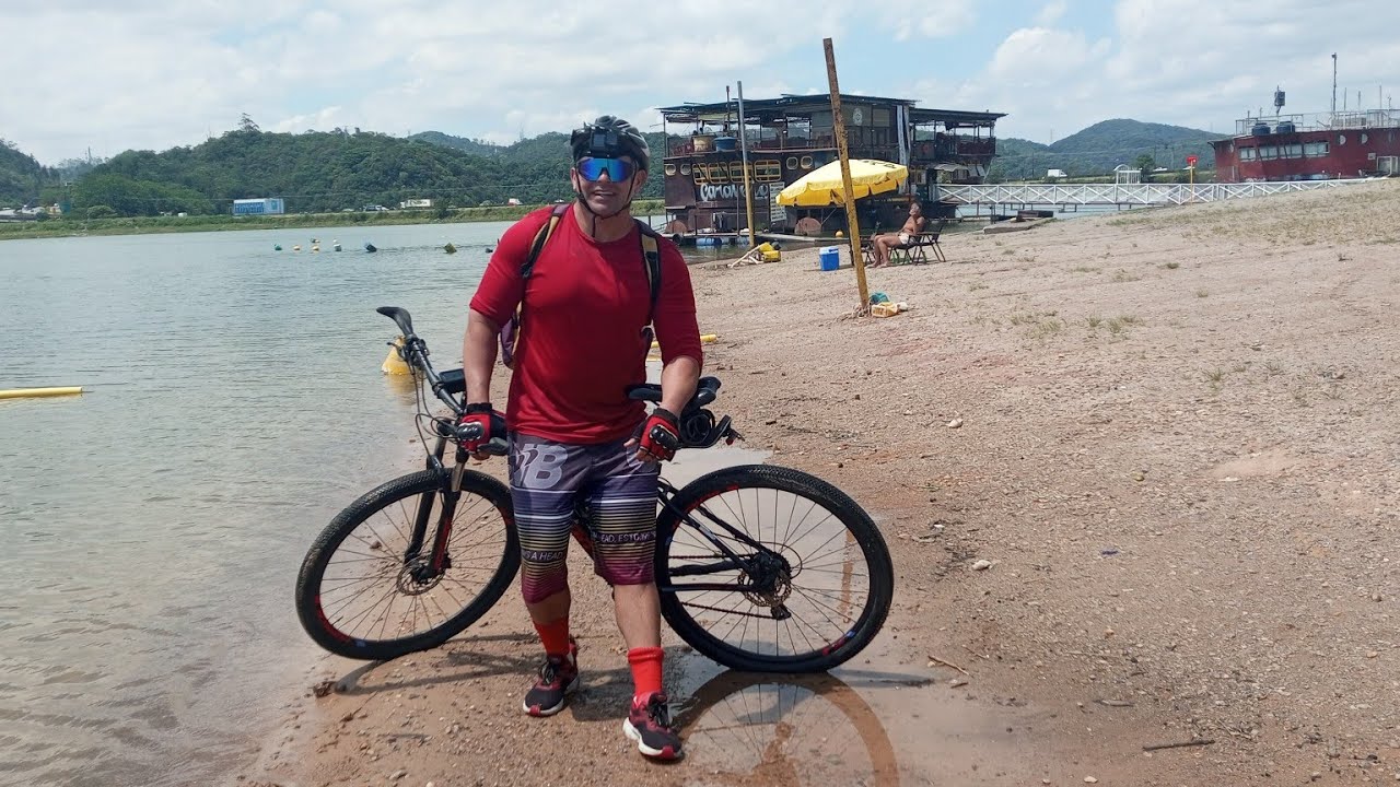 Esse foi o restaurante flutuante onde o chefe Erick Jacquin estava gravando 