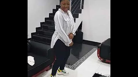Mercy Chinwo dances to her song Chinedum