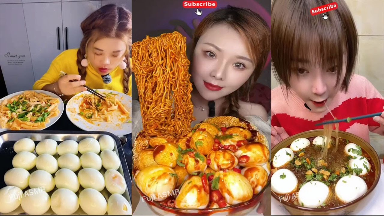 Fried Eggs And Noodle Soup With Spicy Sauce Noodles Eating Show