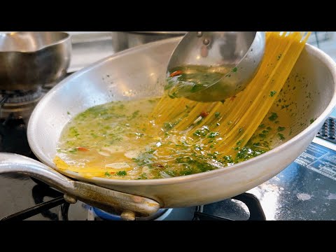 実はイタリアにも存在する【ワンパンペペロンチーノ】乳化は必要なかった！？茹で汁パスタ