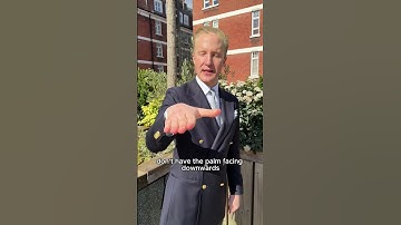 Een handdruk kan veel over iemand zeggen! #etiquette #williamhanson