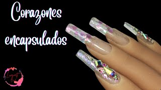 UNAS CON CORAZONES ENCAPSULADOS EFECTO CAMALEON CON GEL Y CRISTALES UNAS FACILES DE HACER