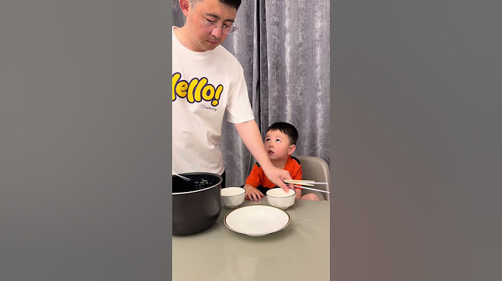 儿子不好好吃饭，于是爸爸想出个妙招，真管用😂 #爸爸带娃 #斗智斗勇的日常 #反向育儿#金牌育言家 #团子有点咸