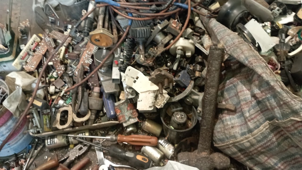 ЗАРАБОТОК НА СВАЛКАХ СОБИРАЮ ХЛАМ 