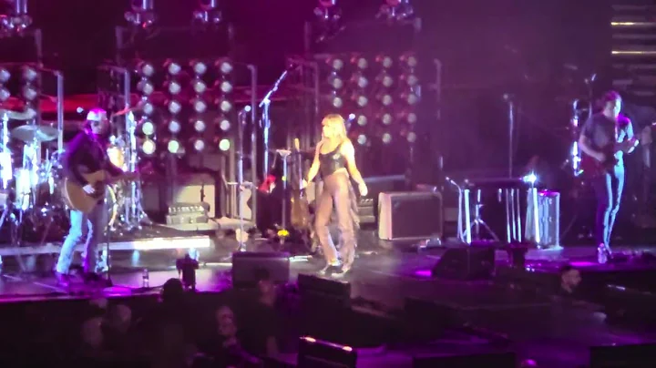 I Wish You Would - Mackenzie Carpenter LIVE @ Giant Center, Hershey, PA 10/17/25