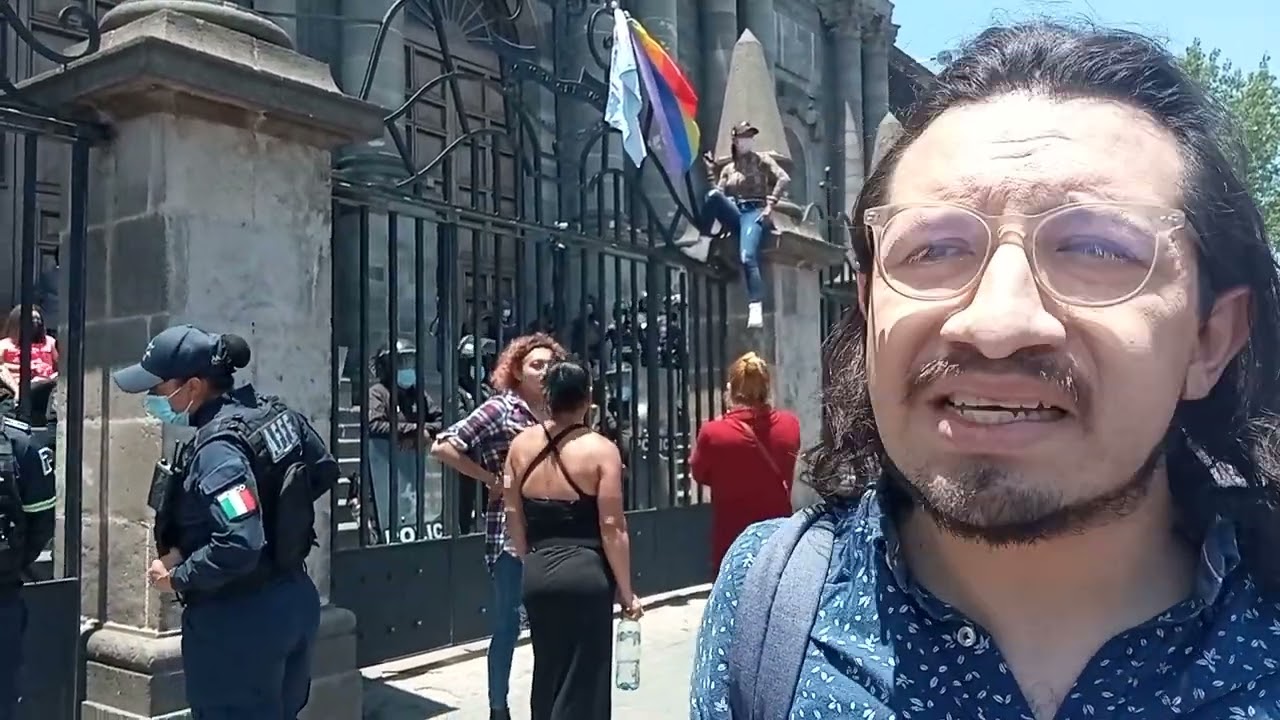 Represión contra colectivos y periodistas de Toluca en Catedral