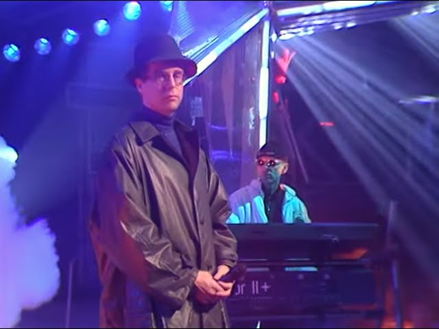 Pet Shop Boys - Being Boring on Top of the Pops 29/11/1990 class=