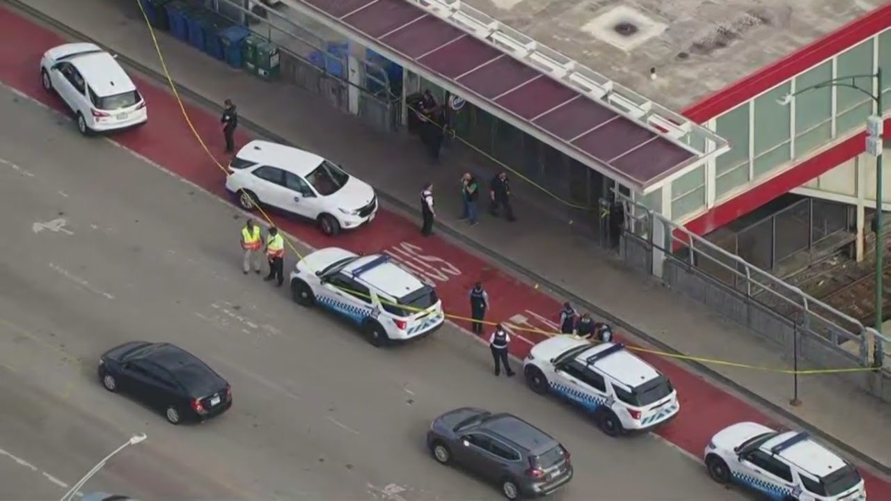 Man shot dead at CTA Red Line station on Chicago's South Side - YouTube