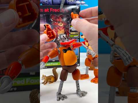 Five Nights at Freddy’s ENDO series mix up with Foxy #fivenightsatfreddys #toys