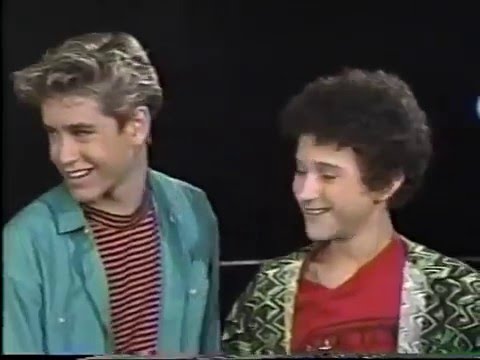Saved by the Bell Cast Hosts "Who Shrunk Saturday Mornings Special" (1989)