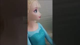 Elsia and Annia Grown Ups Make Food - Frozen Elsa &amp; Anna Toddlers #frozen