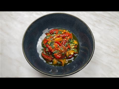 Video: Gebackene Paprika Mit Basilikum Und Knoblauch