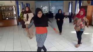 KUPU KUPU SEPANJANG PANTAI - LINE DANCE