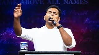 Video thumbnail of "Praise And Worship By Bro  Ben Samuel   Tamil   ACA Avadi   Youth Meeting"