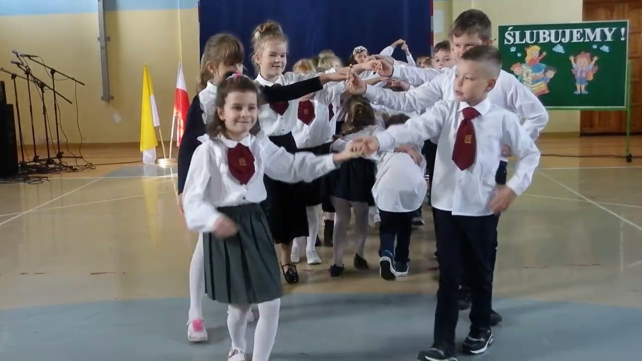 Polonez pierwszaków.