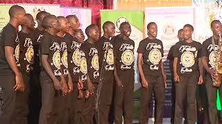 Pumwani boys high school perfoming 'ibeba' by tabuley at the 2015 KMF