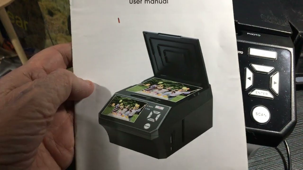 Kedok 35mm slide (or photo) digital converter. Woks great !