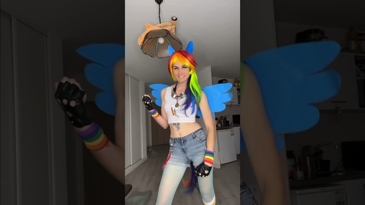 I'm thinking of doing a contest to find out which one do you prefer ? 🌸😋 #mlp