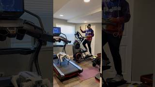 Just another day working out with my robot dog and Apple Vision Pro 🤖🏋️‍♂️