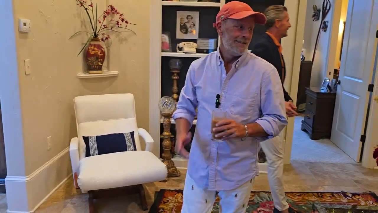 Экскурсия по дому, построенному по индивидуальному проекту, в районе Стоунбридж, Боссье-Сити, шта...