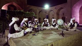 Torbat-e Jam : Chanson populaire « Leila dar va kon moyom »