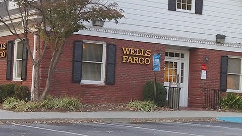 Wells Fargo customers say they are missing deposits