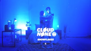CloudNone - snowflakes Resimi