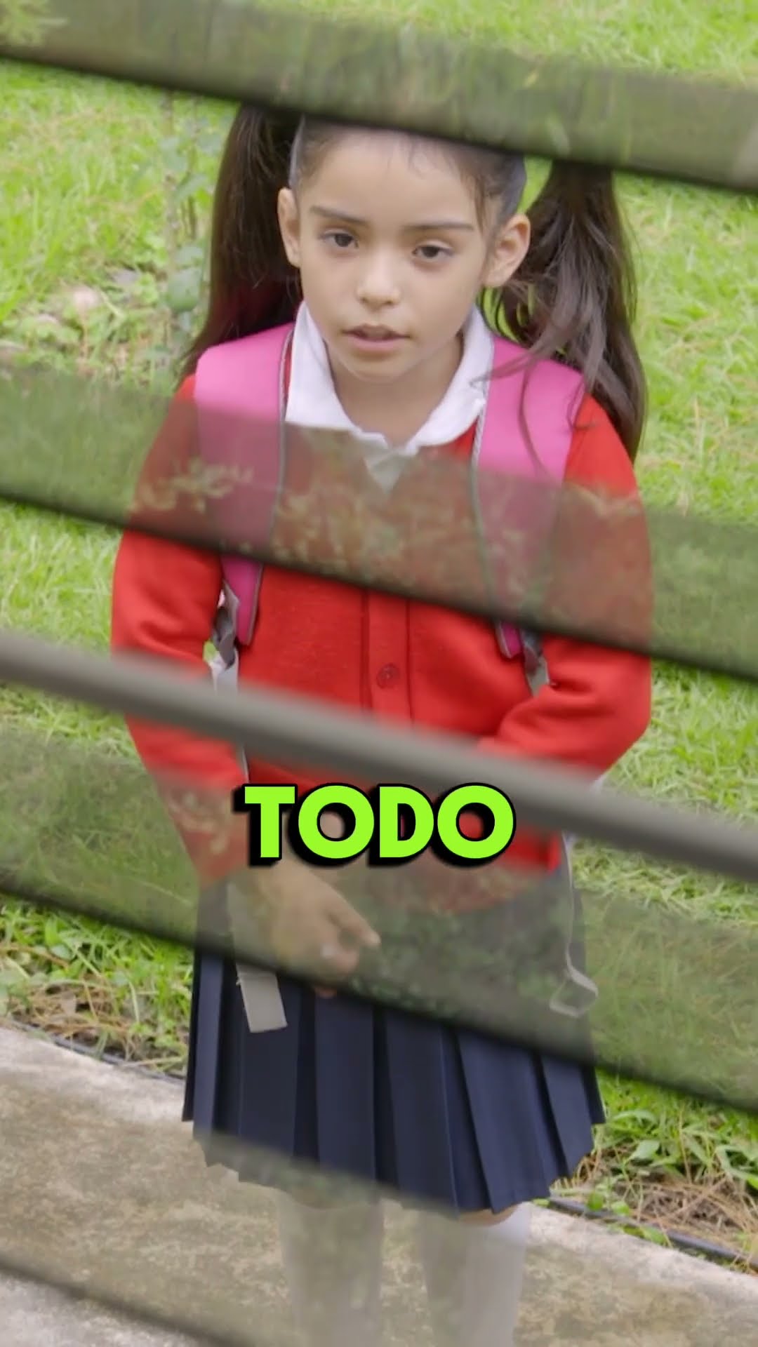?? Montse no le entiende lo que es el SUJETO Y PREDICADO #LaRosaDeGuadalupe