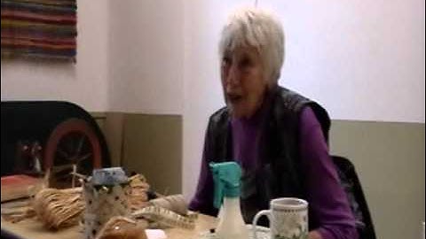 Nancy Today: Cattail workshop 1 ASMR weaving (basket making tutorial) hacer cesta