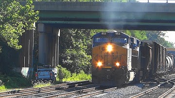 Friendly Engineer On CSX Mixed Freight Train