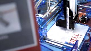 3D Printing in the Classroom: Fab@Home / Fab@School