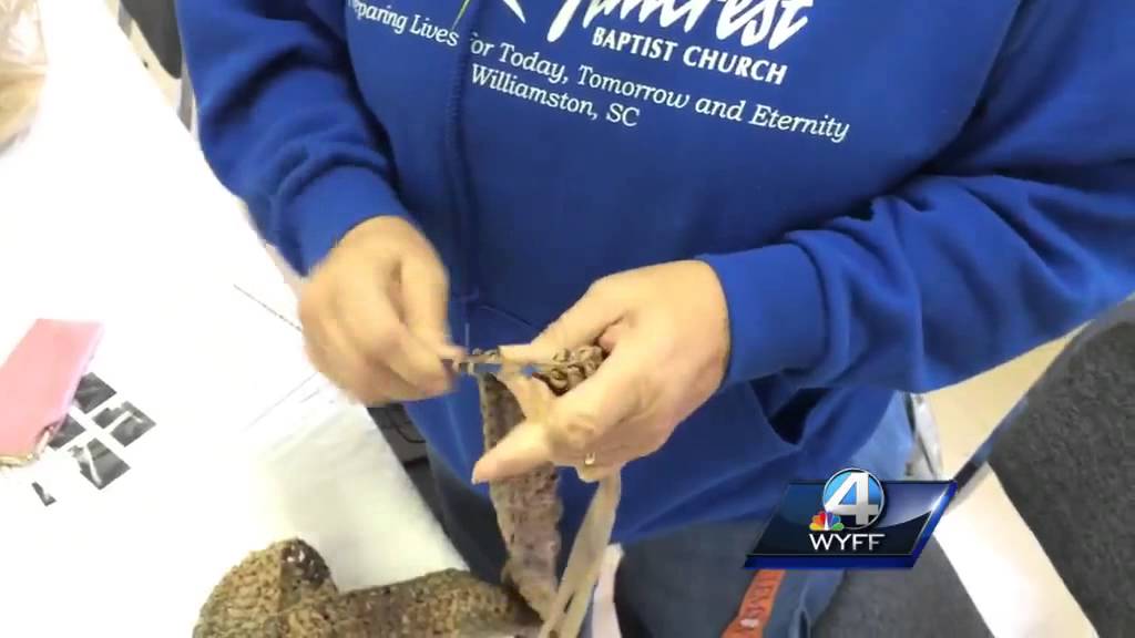 Upstate women make quilts out of plastic bags YouTube