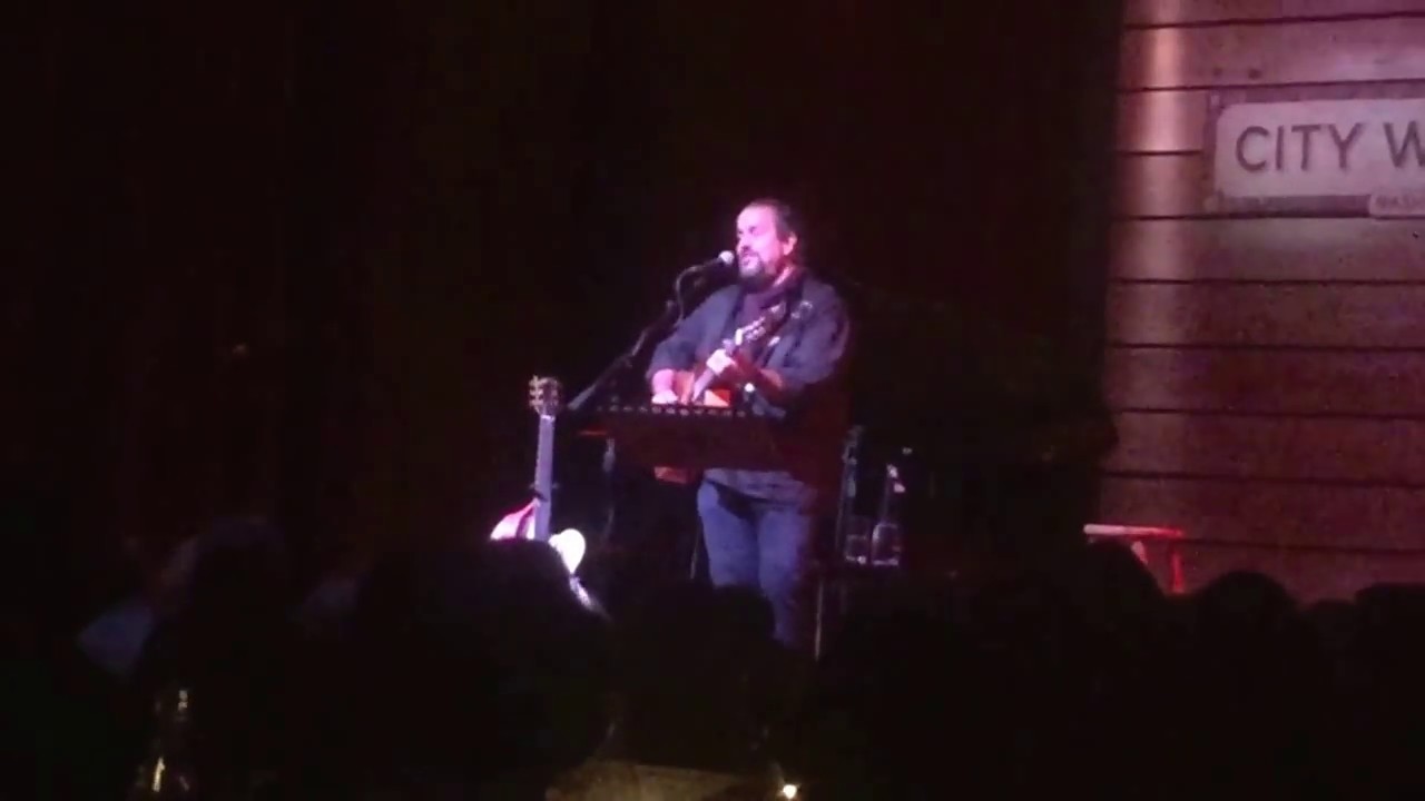 Raul Malo "The Wonder of You" hit for Elvis Presley (Nashville, 19 July 2017)